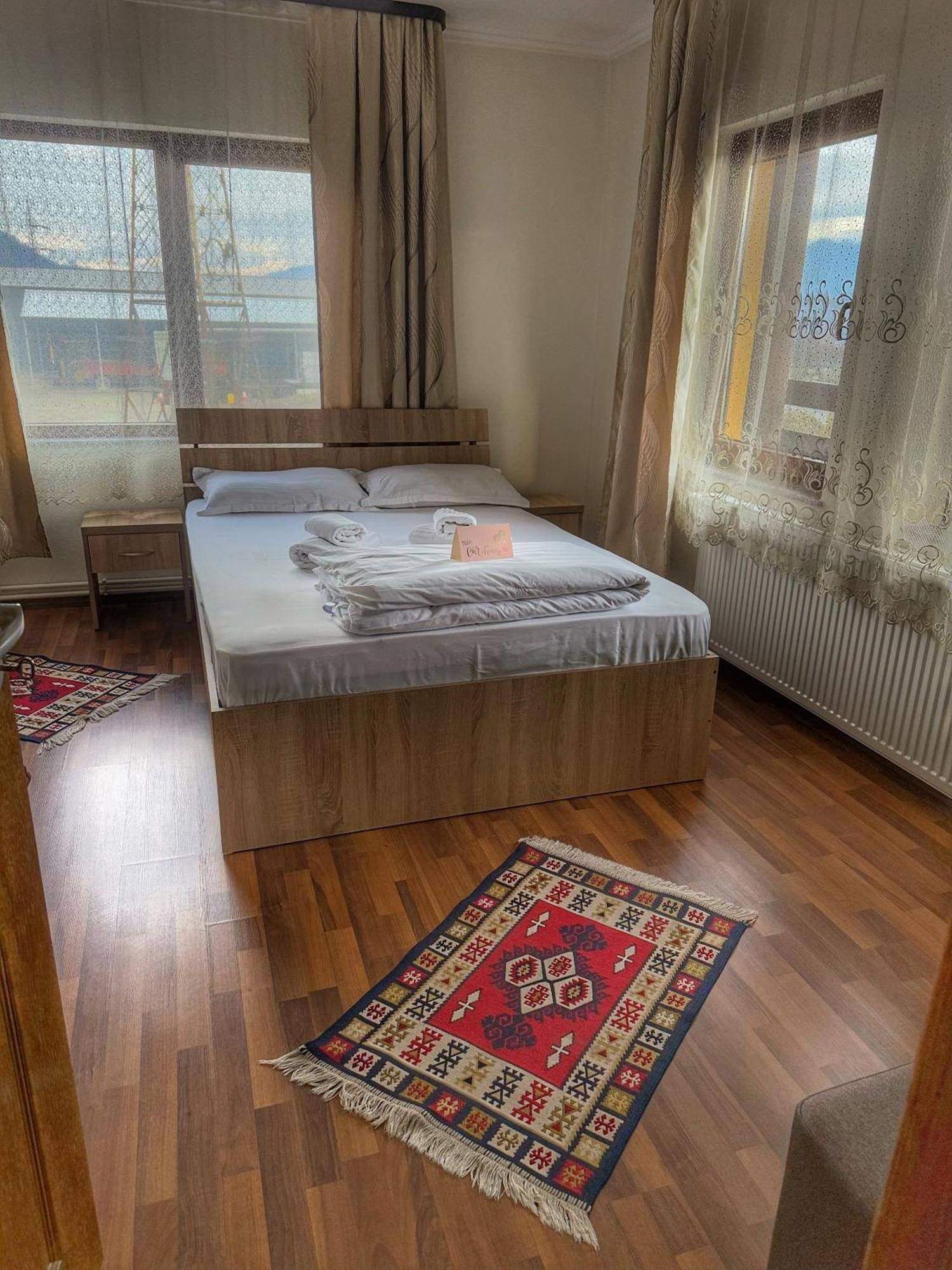 Casa Vadeanu Hotell Sighetu Marmaţiei Eksteriør bilde
